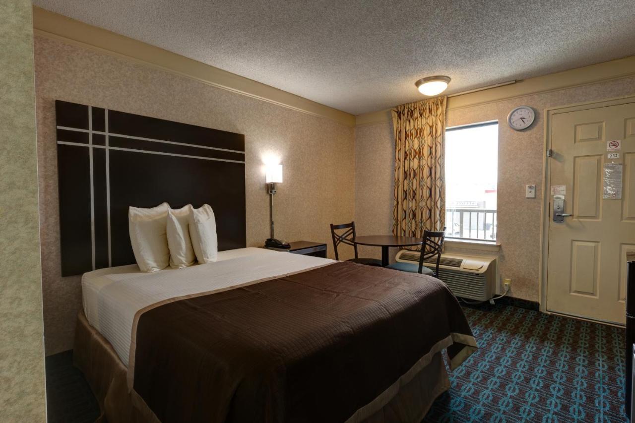 Deluxe - I-95 Motel Fayetteville