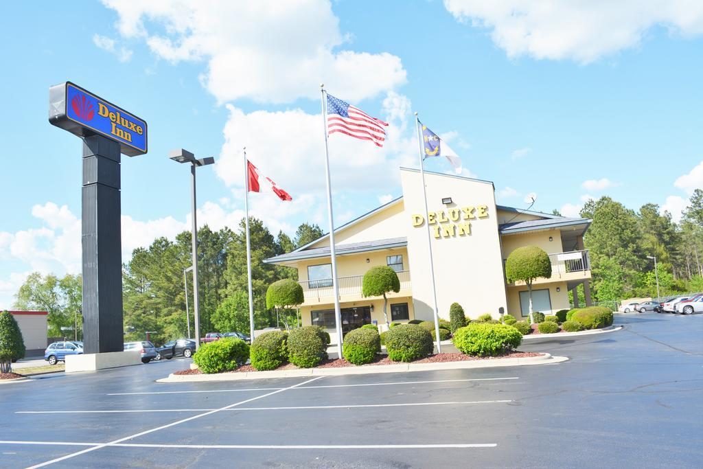Deluxe - I-95 Fayetteville